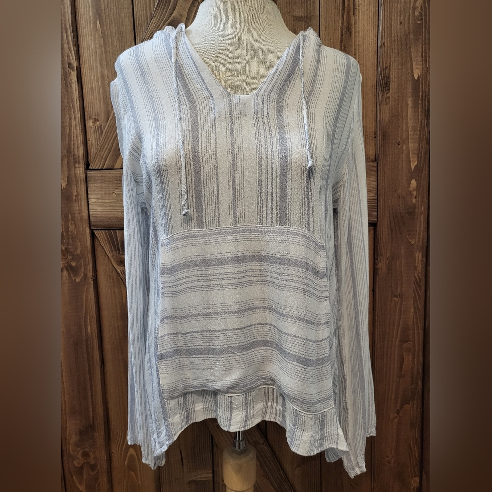 Chaser Long Sleeve Lightweight Gray and White Sz S Top